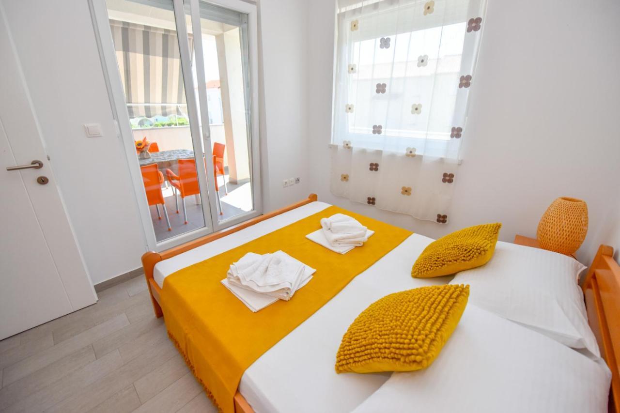 נובליה Apartments Yoko מראה חיצוני תמונה