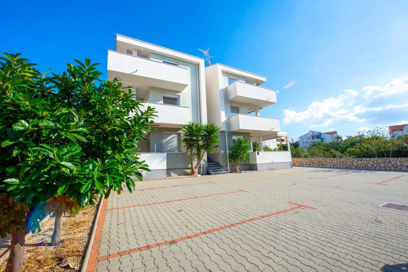 נובליה Apartments Yoko מראה חיצוני תמונה