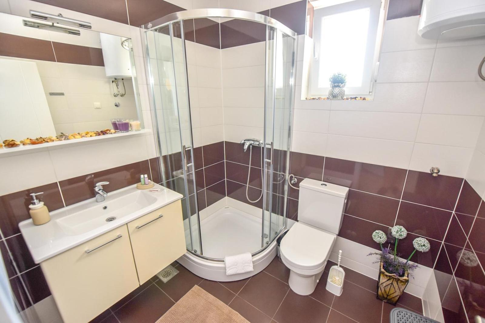 נובליה Apartments Yoko מראה חיצוני תמונה