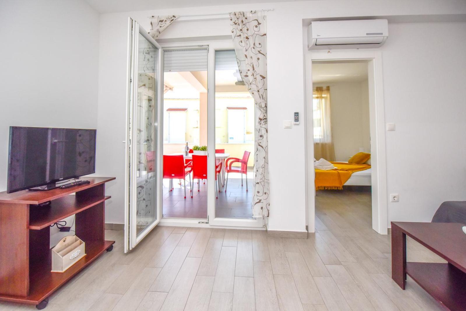נובליה Apartments Yoko מראה חיצוני תמונה