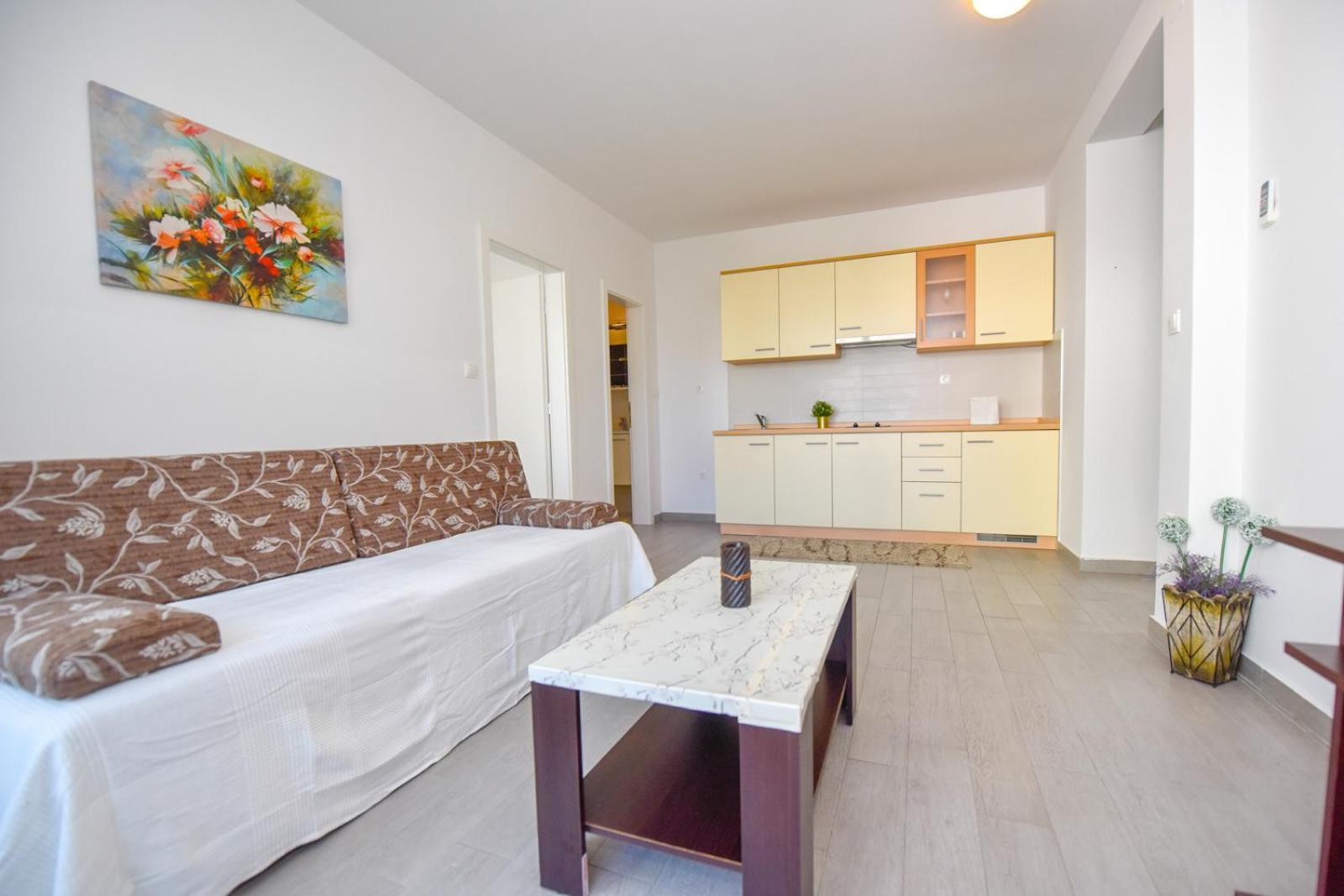 נובליה Apartments Yoko מראה חיצוני תמונה